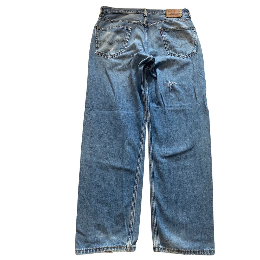 Levi's 550 Jeans Mens 35x32 Relaxed Fit Tapered Leg Blue Denim Distressed